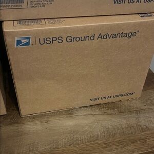 USPS Ground Advantage Shipping Box